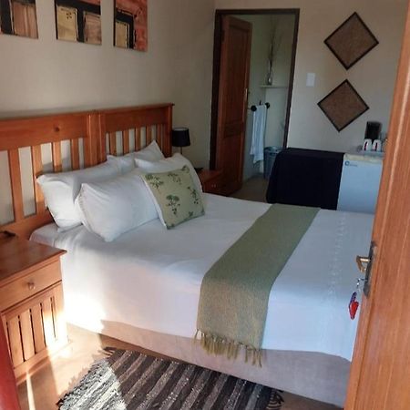 Kwena Maribane Lodge Бронкхорстспрёйт Экстерьер фото